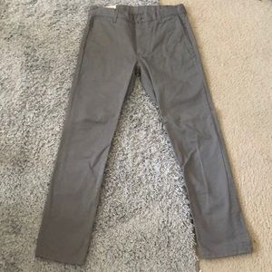 Levi’s flat front commuters. 32/32 NWOT